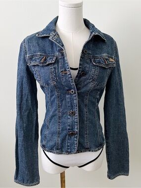 Vintage Tommy Hilfiger Y2K Fitted Denim Jacket Medium Wash Blue Jean Trucker